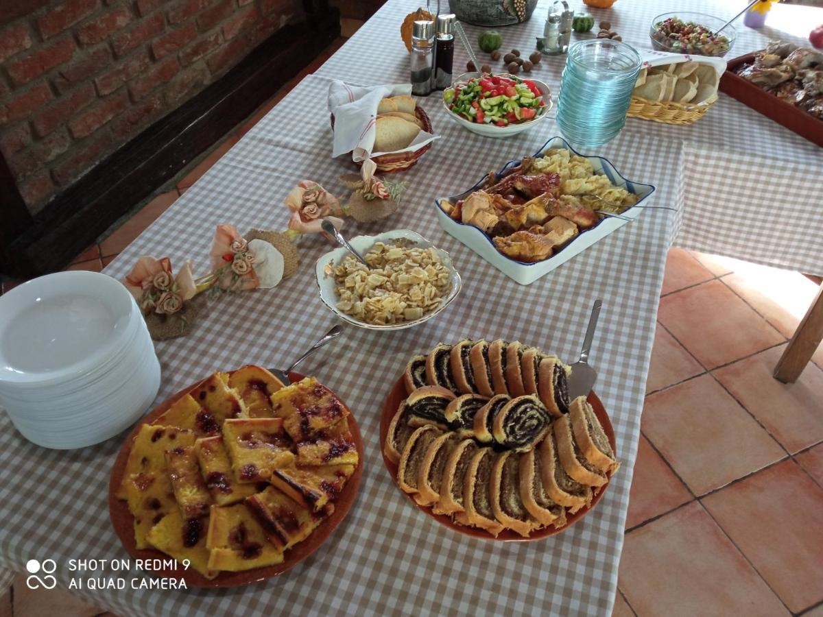 Country House Na Malenom Brijegu เบียโลวาร์ ภายนอก รูปภาพ